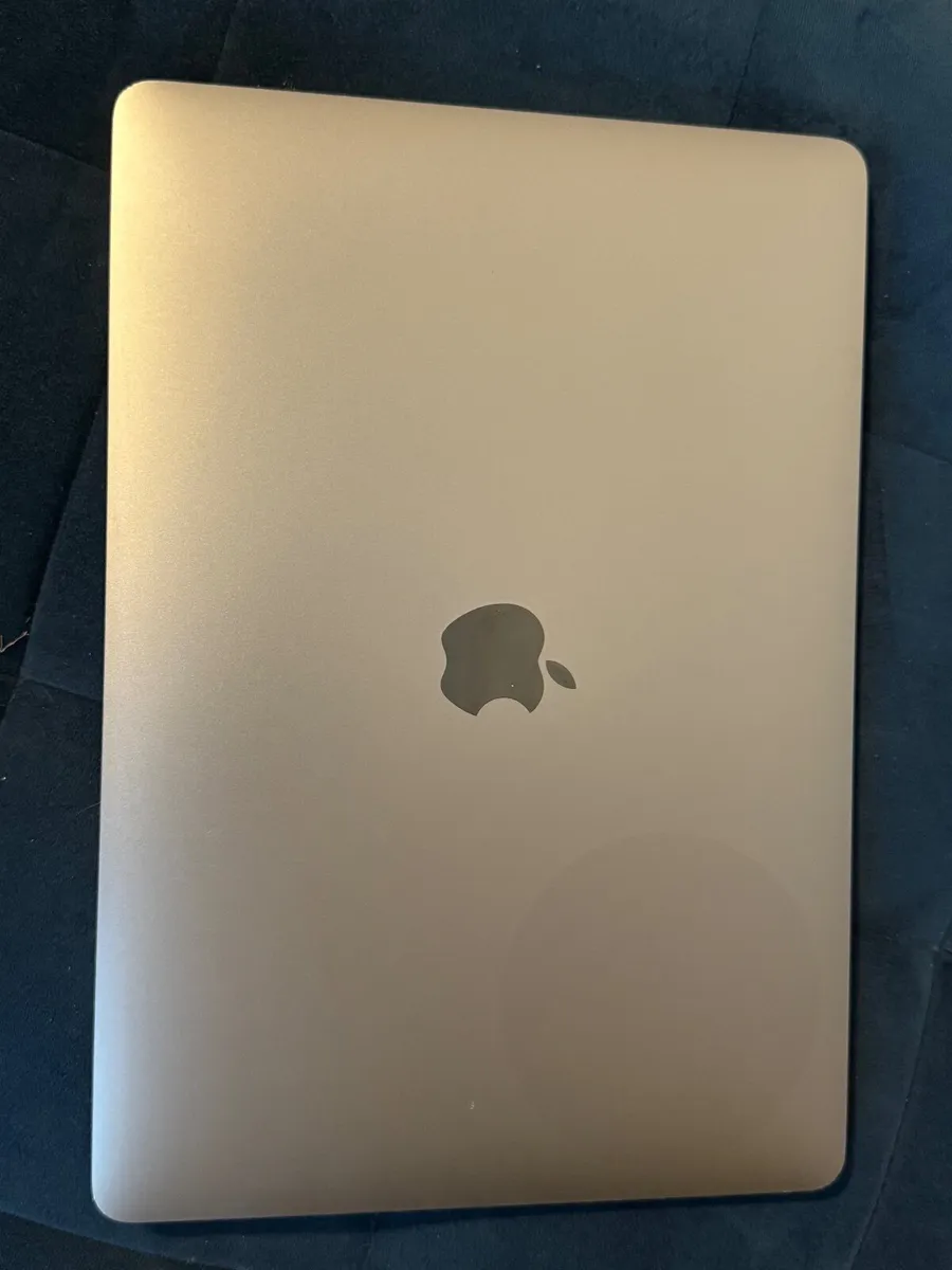 MacBook Pro 13" 2019 i7/16GB/512SSD/370c - Image 4