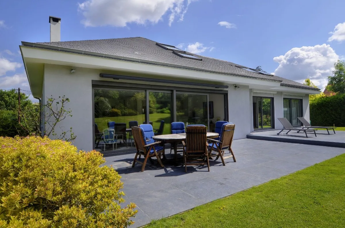 Passive Windows - Image 1