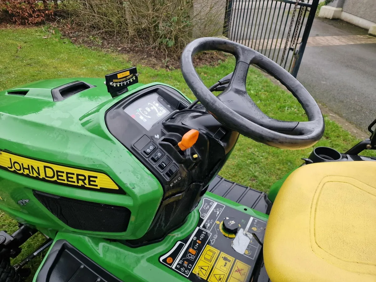 John Deere X758 ride on mower lawnmower - Image 3