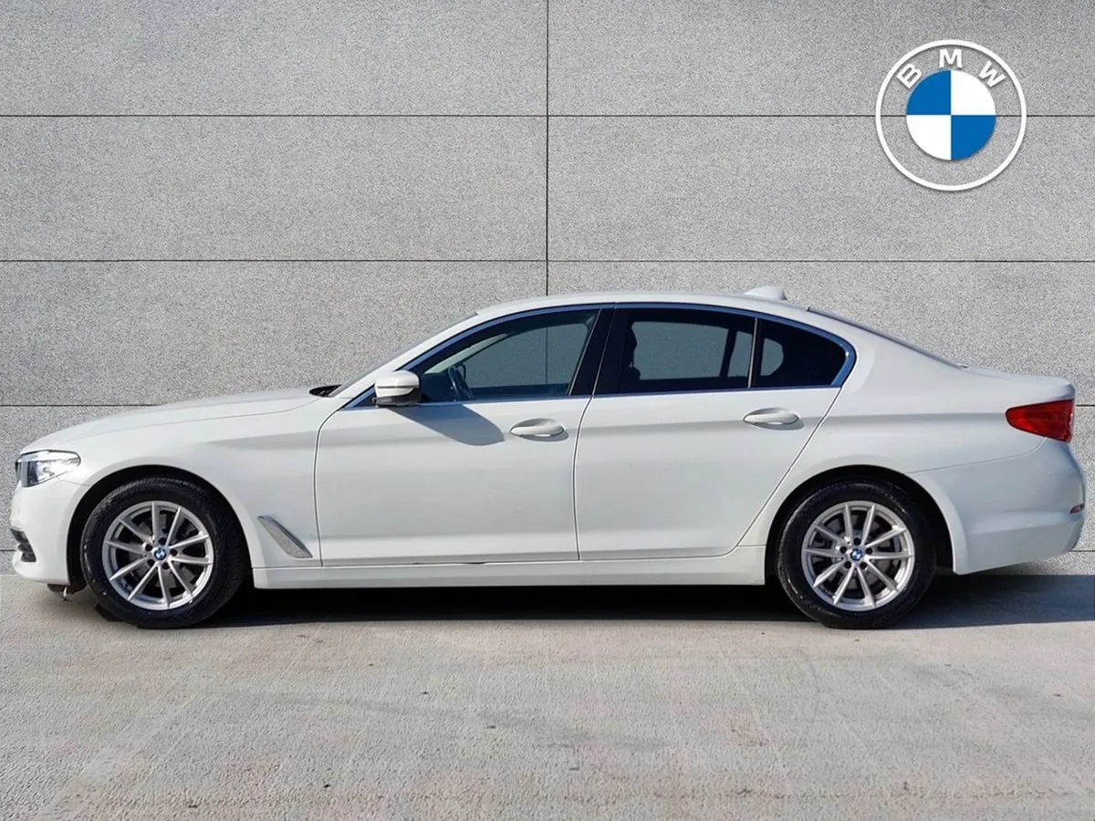 BMW 5 Series 518d SE Saloon - Image 4