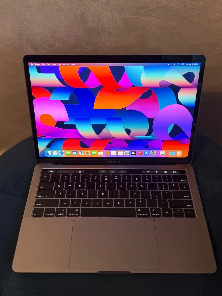 MacBook Pro 13" 2019 i7/16GB/512SSD/943c - Image 1