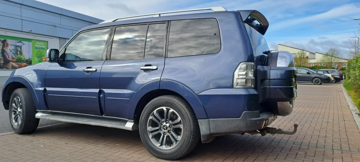 Mitsubishi Pajero 2007 - Image 3