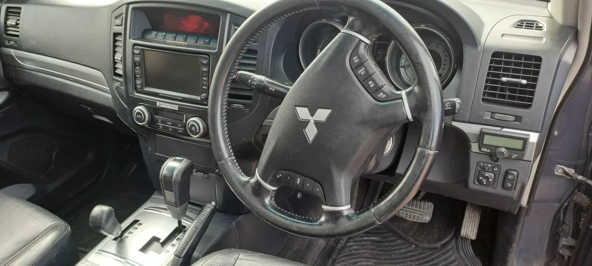 Mitsubishi Pajero 2007 - Image 4