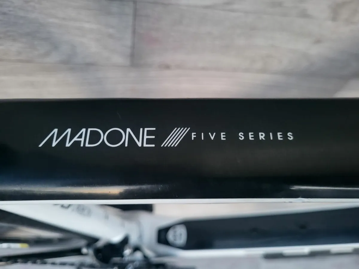 Trek Madone 5.9 Full Carbon - Image 2