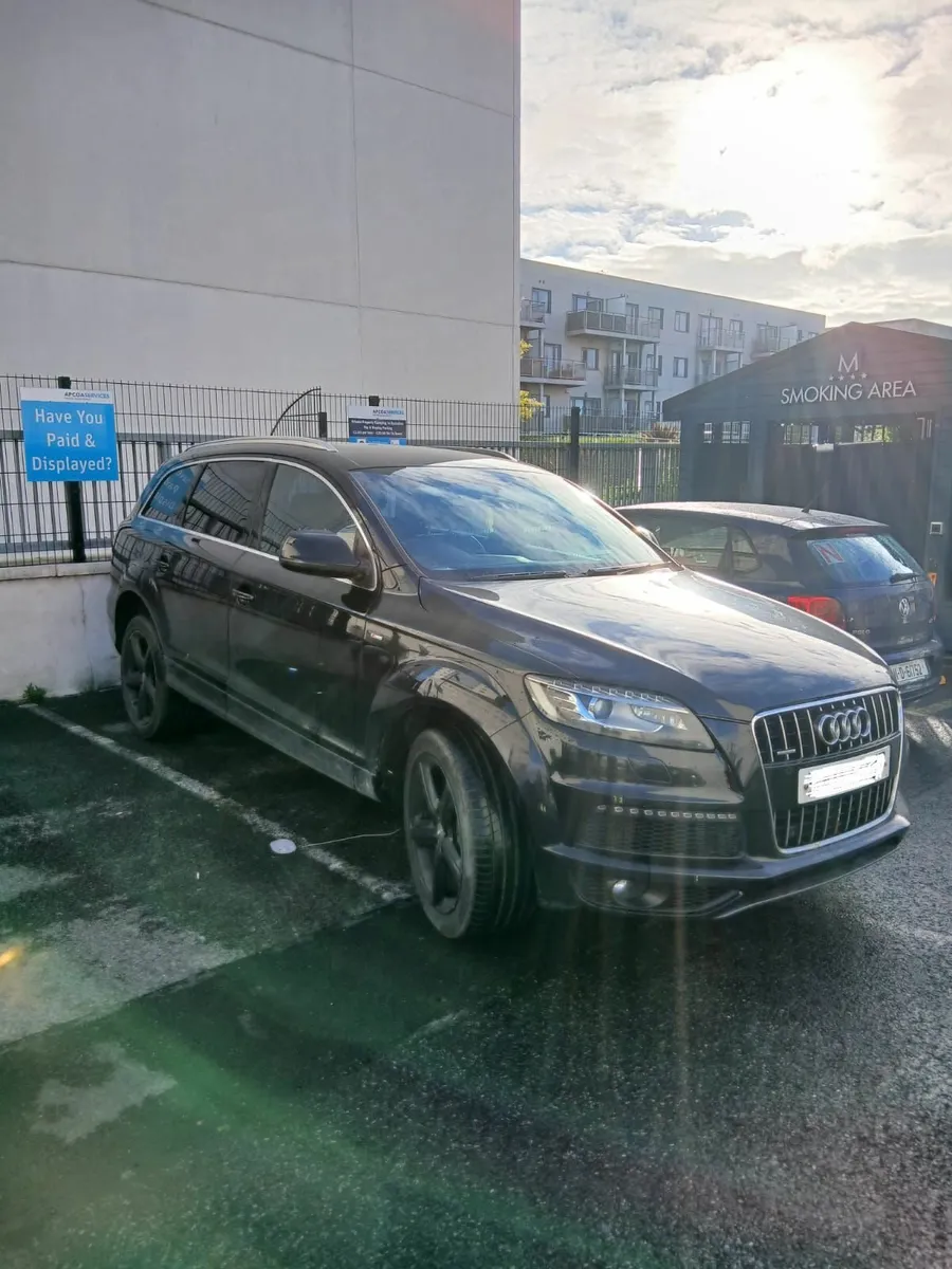 AUDI Q7 2009 spares or repair - Image 3