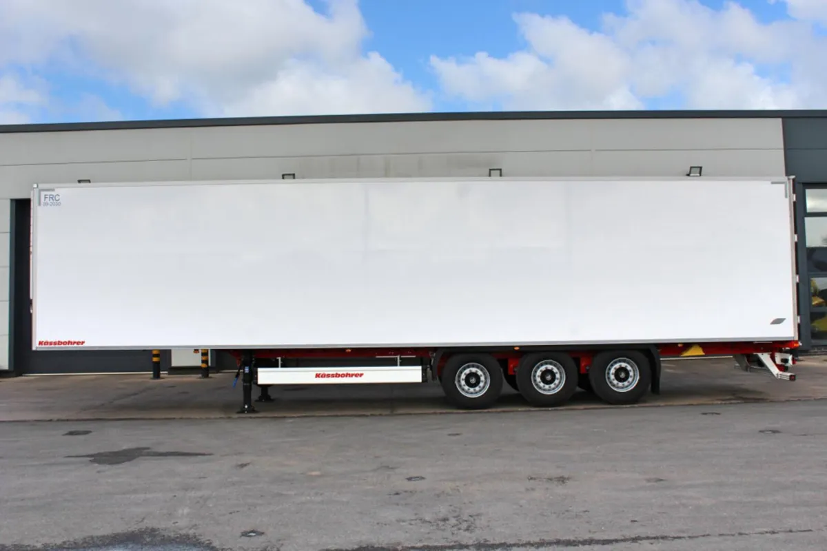 2025 KÄSSBOHRER 3 AXLE FRIDGE TRAILER - Image 4