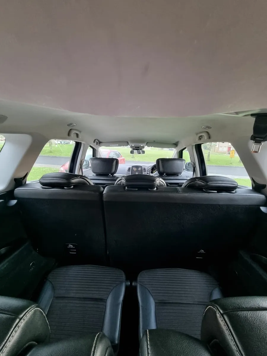 Renault Grand Scenic 2018 - Image 2