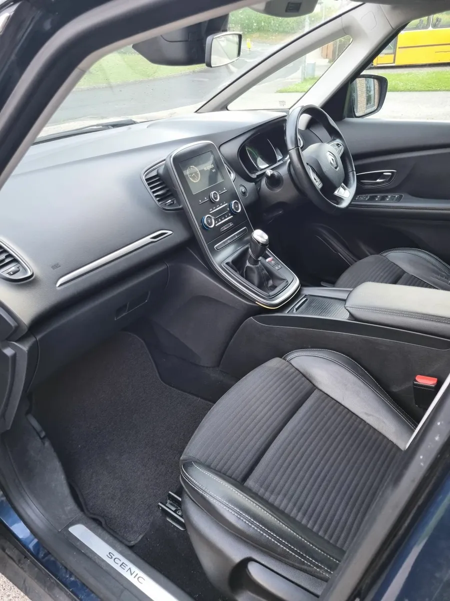 Renault Grand Scenic 2018 - Image 4