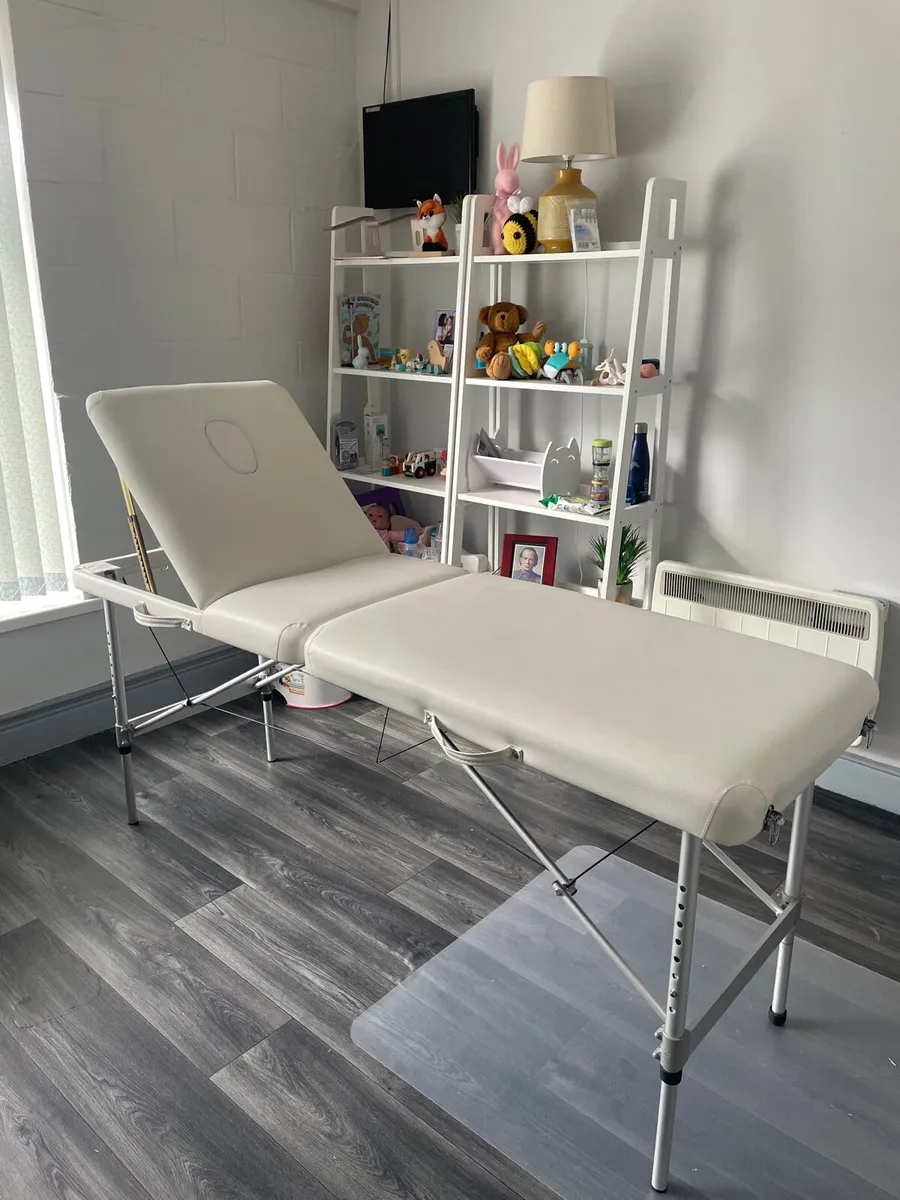 Portable Beauty Bed With Removable Pillow - Image 1