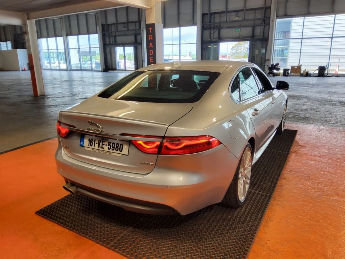 Jaguar XF 2.0 D 180PS R-sport Automatic - Image 3