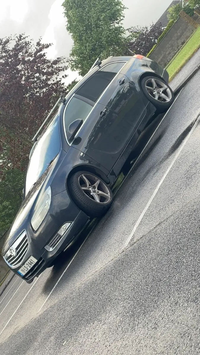 Vauxhall Insignia 2011 - Image 2