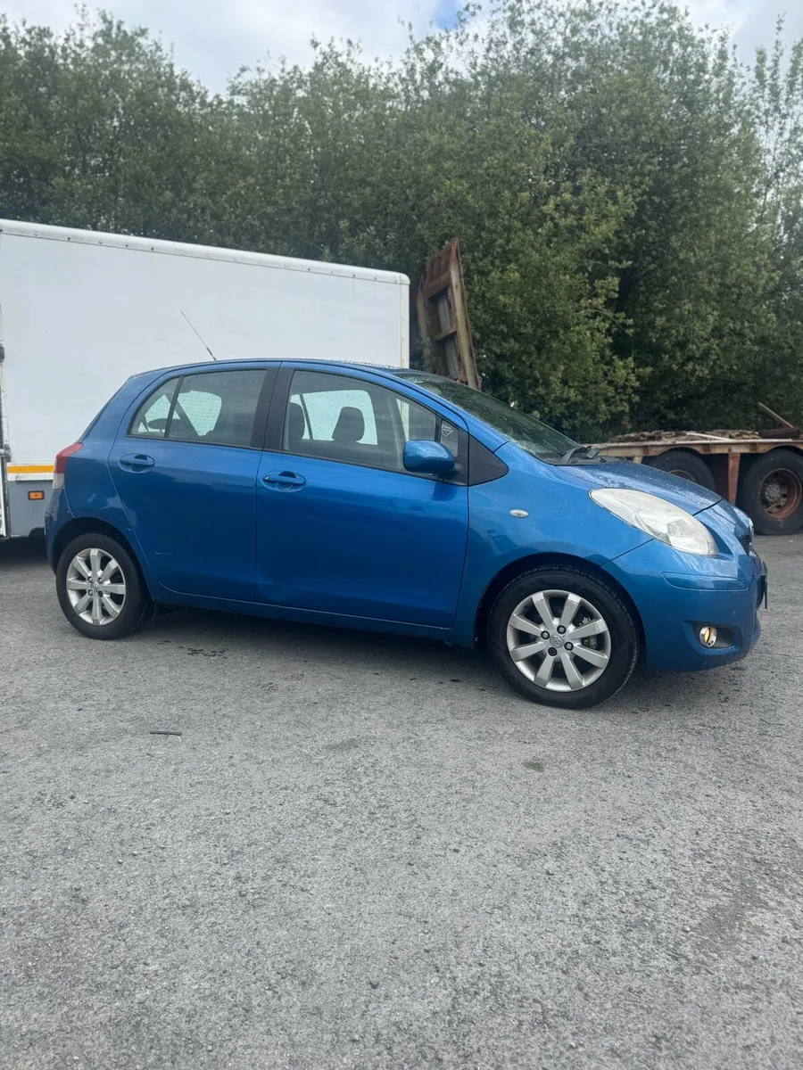 Toyota Yaris Diesel - Image 2