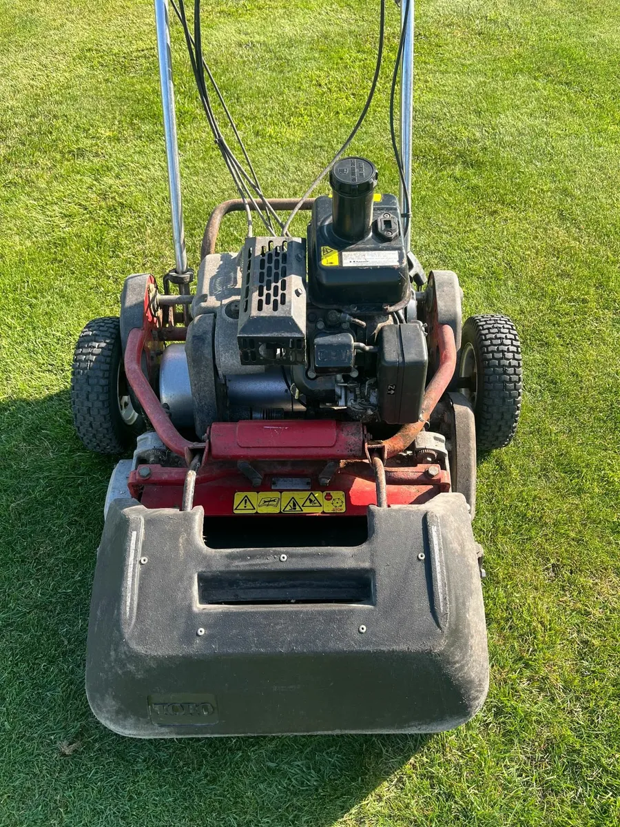 Toro Greensmaster Flex 21 Greens Reel Lawn Mower 2 - Image 1