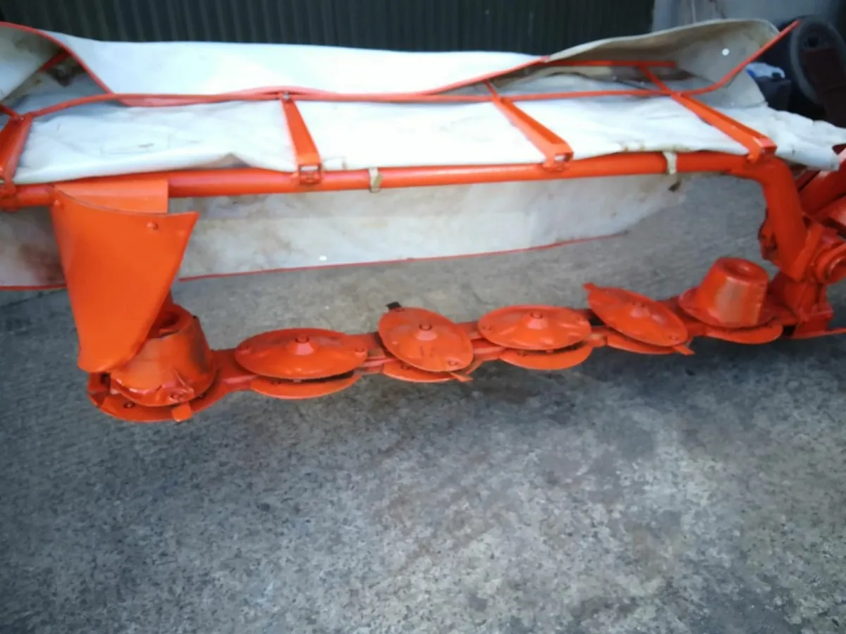 Kuhn 8ft Mower - Image 3