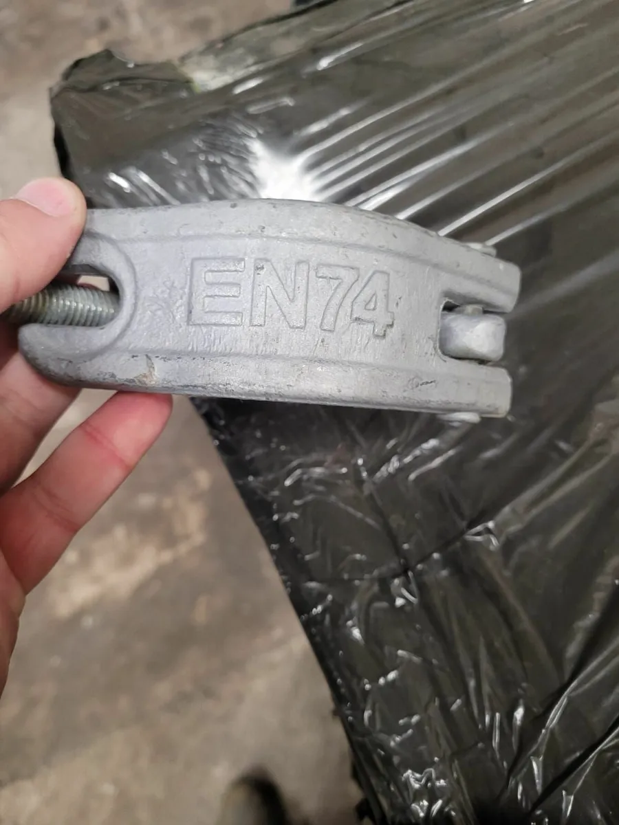 Scaffolding Swivel Couplers - Image 1