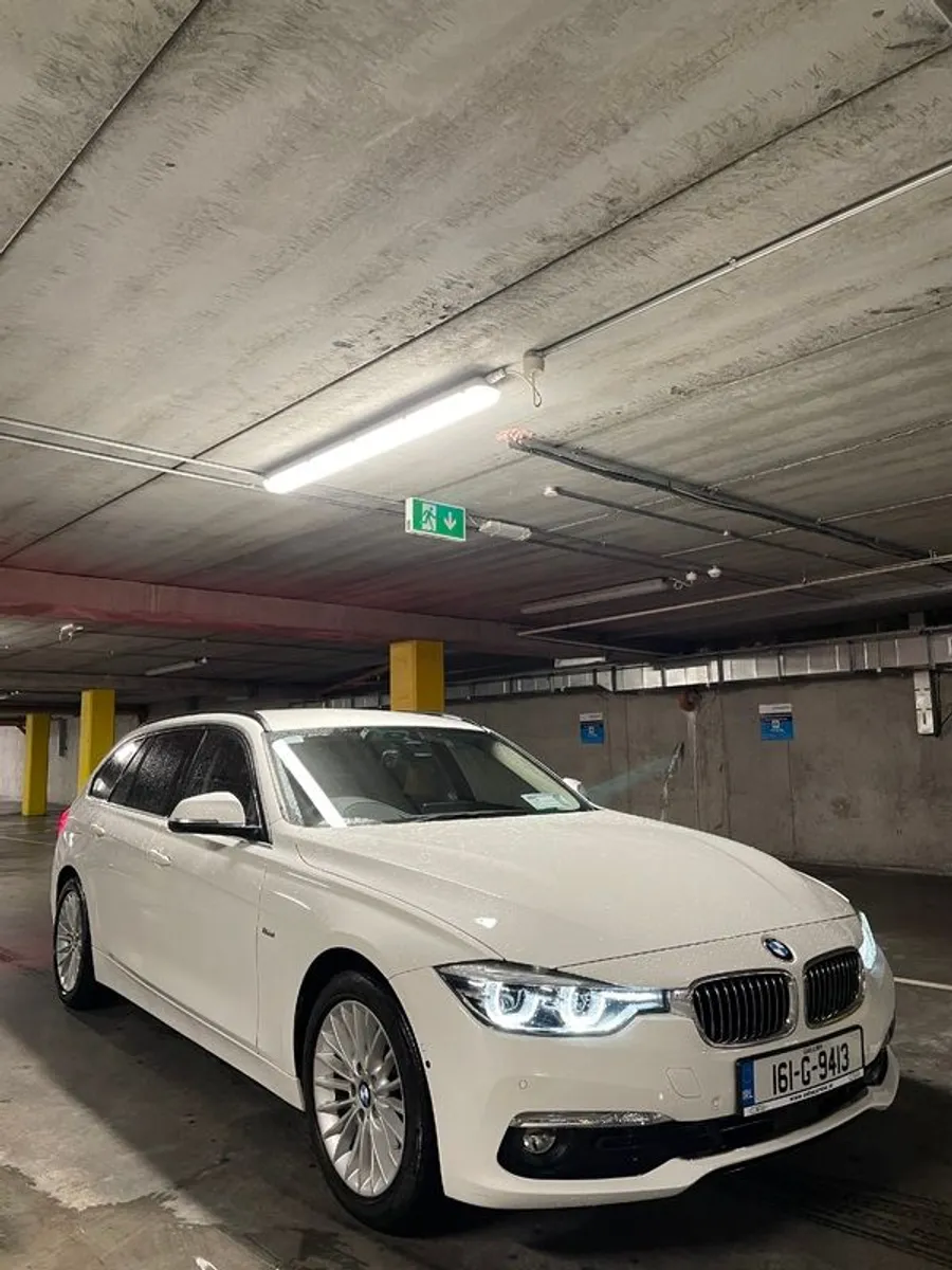 2016 BMW 3 Series - Image 1