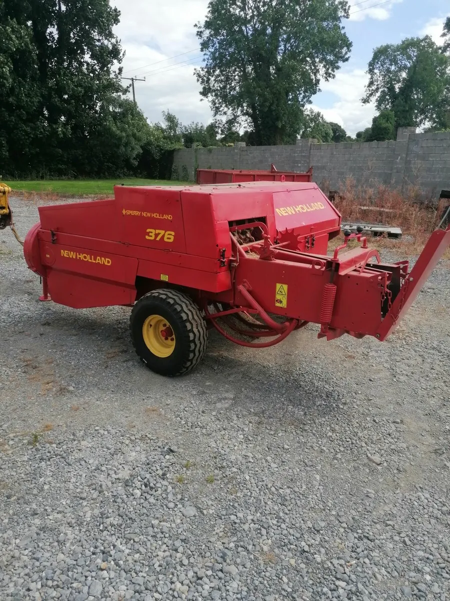 New Holland baler 376 - Image 4