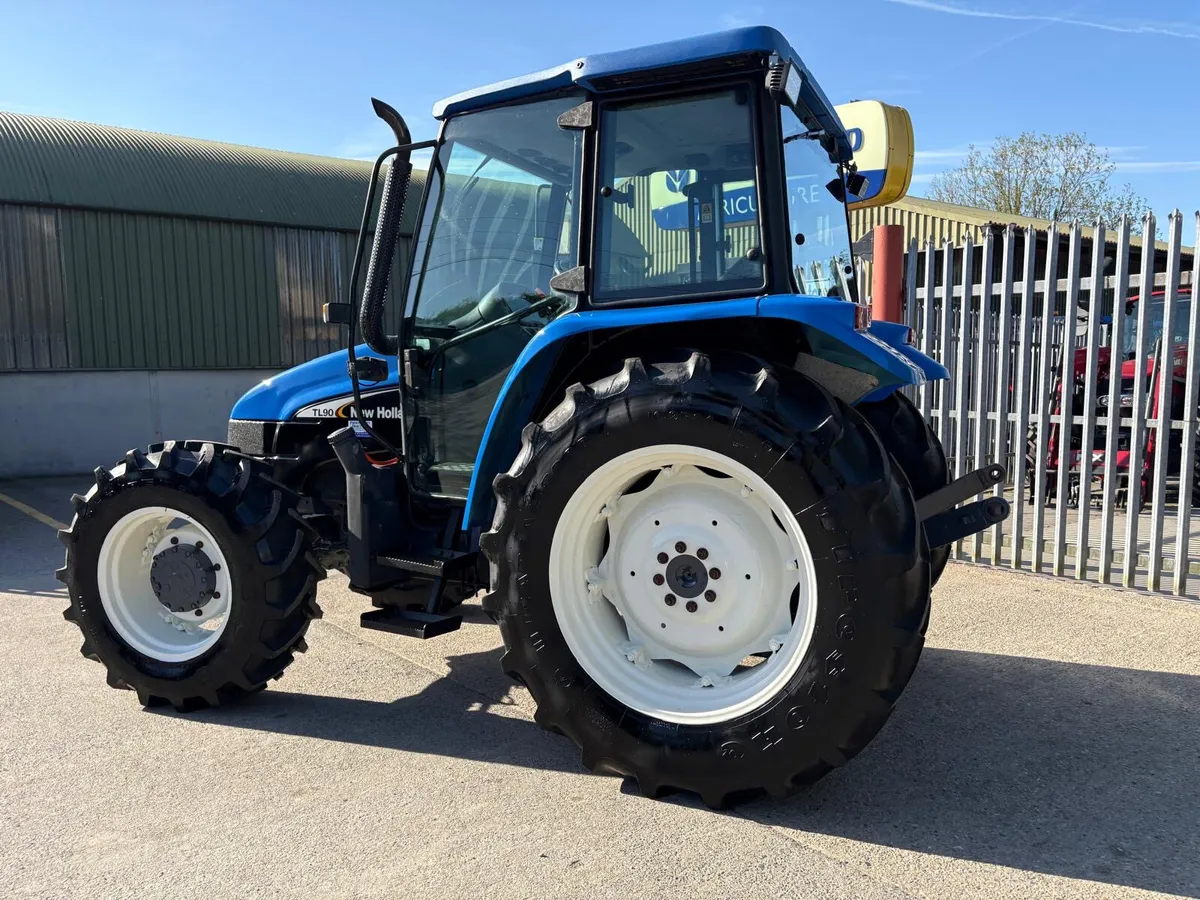 2001 New Holland TL90 - Image 4
