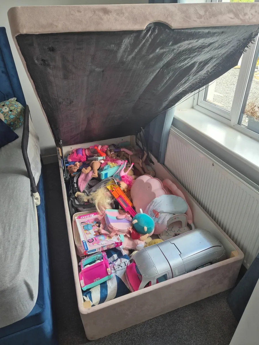 Single bed - Image 2