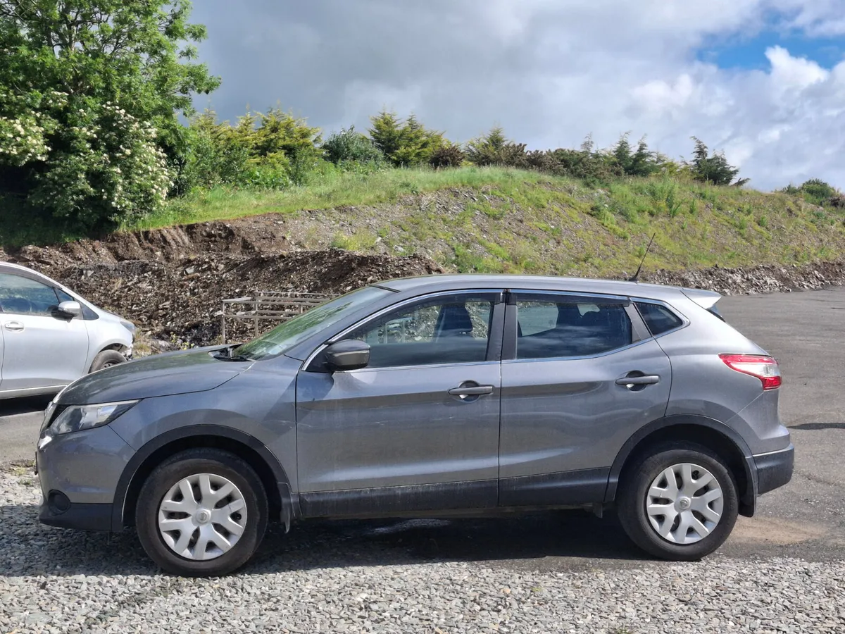 NISSAN QASHQAI 1.2 PET XE SAFETY PK 4DR 2014(14) - Image 3