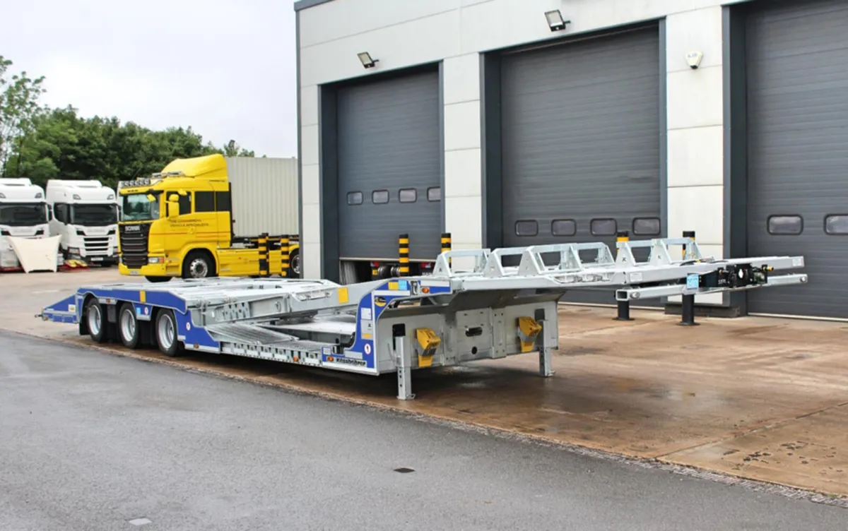 2025 KÄSSBOHRER K.SOKL 3 AXLE TRUCK TRANSPORTER - Image 1