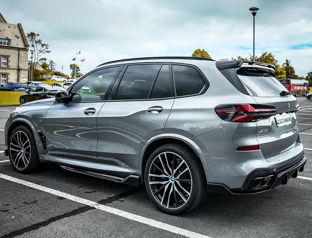 2023 BMW X50e M Sport N1 Crew cab 5 seat - Image 4