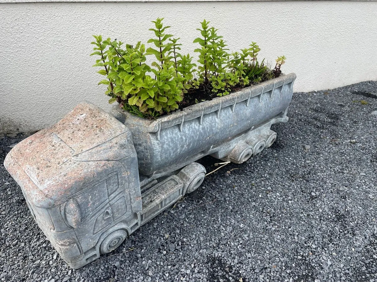 Scania Truck Flower Planter - Image 2