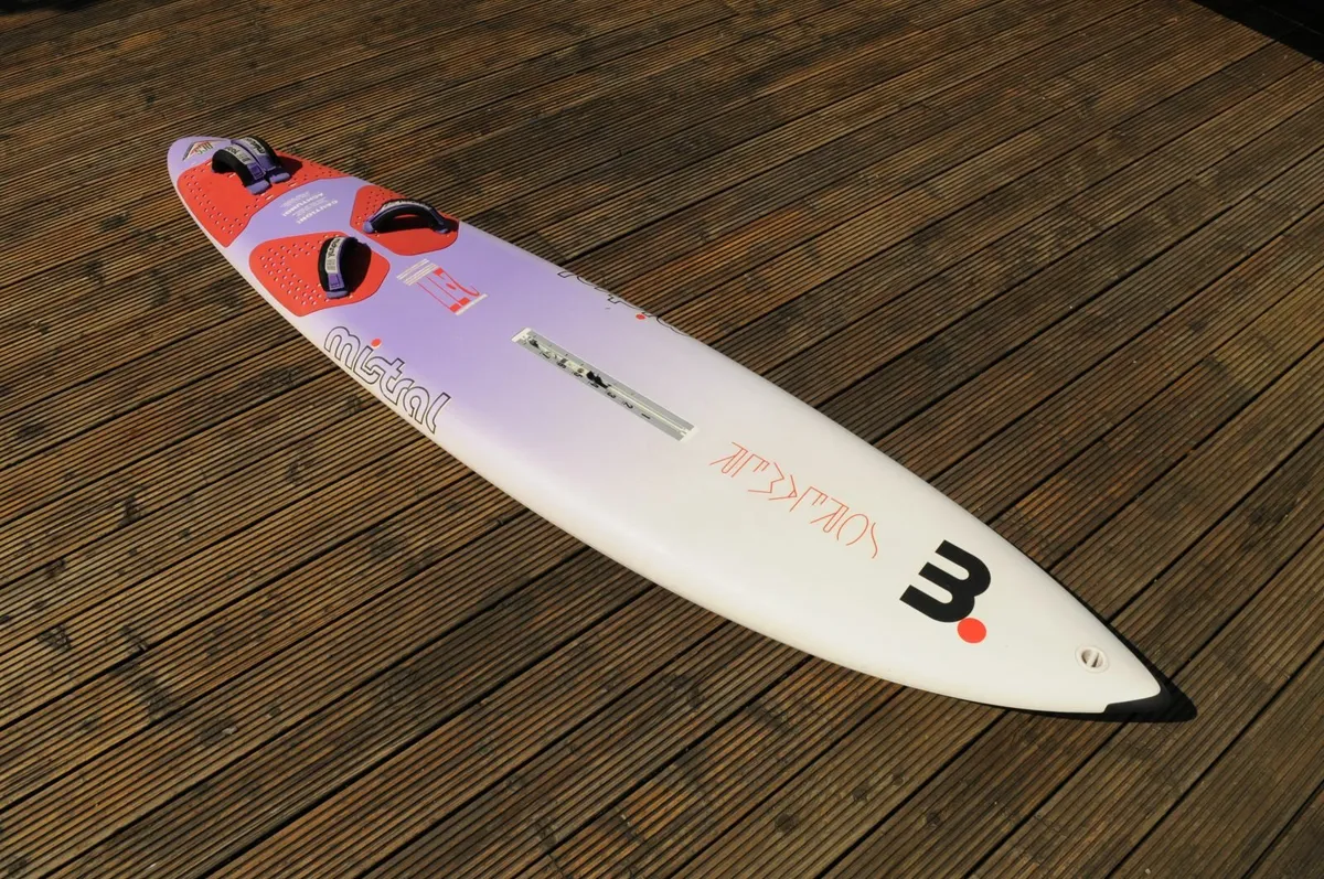Mistral Screamer Windsurf Board - Image 1