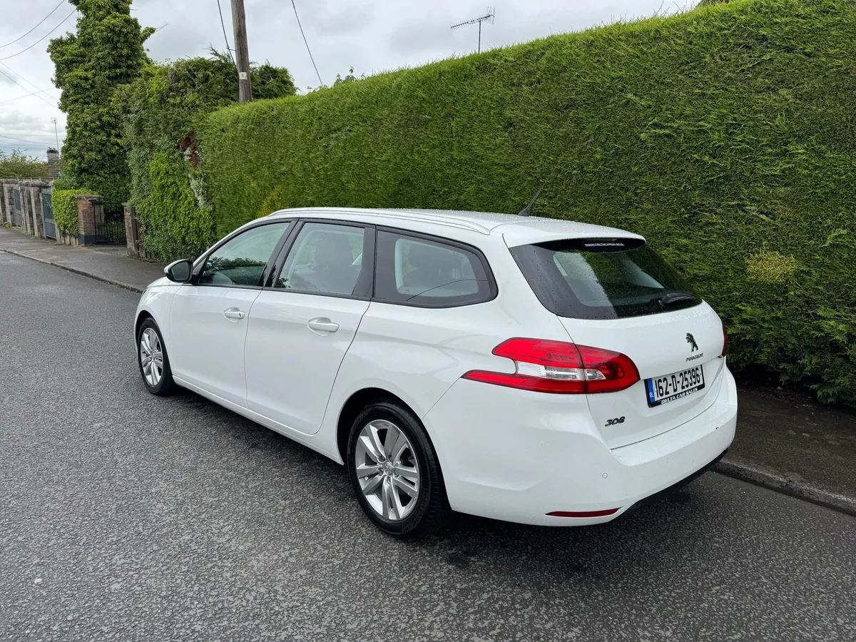 Peugeot 308 estate - Image 2