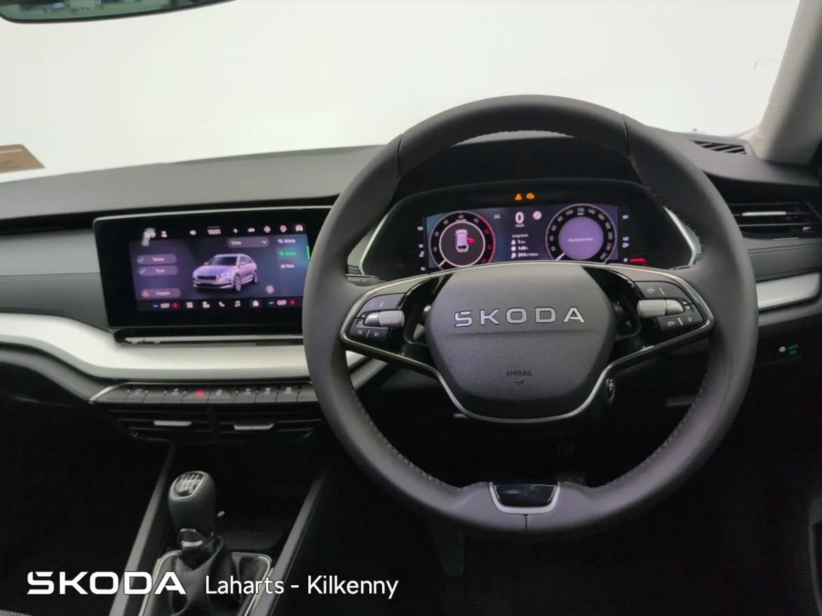 Skoda Octavia Combi Selection 2.0tdi 115HP - Image 4