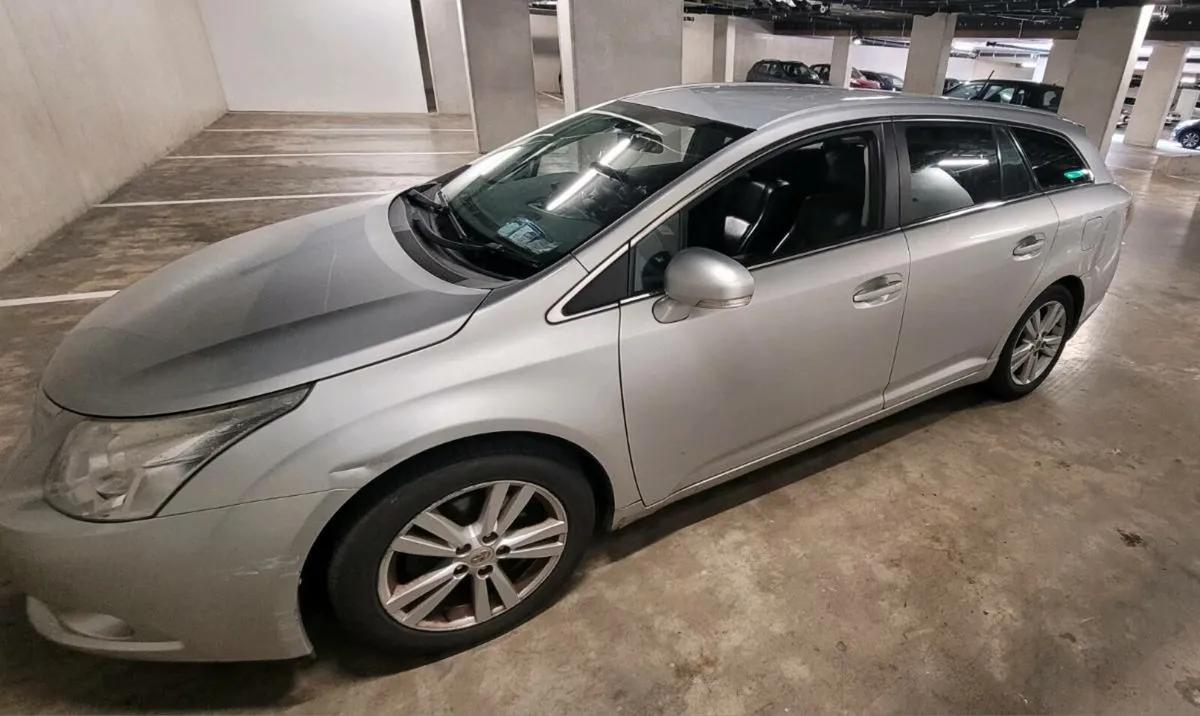 Toyota Avensis Overmount - Image 3