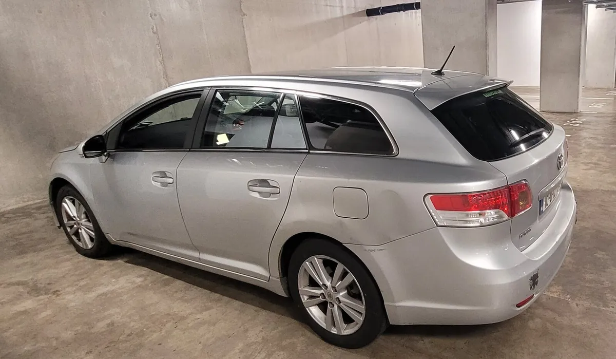 Toyota Avensis Overmount - Image 4