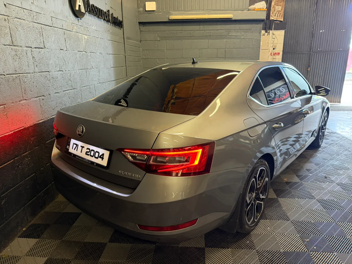 Skoda Superb 2Ltr TDi Style - Image 3