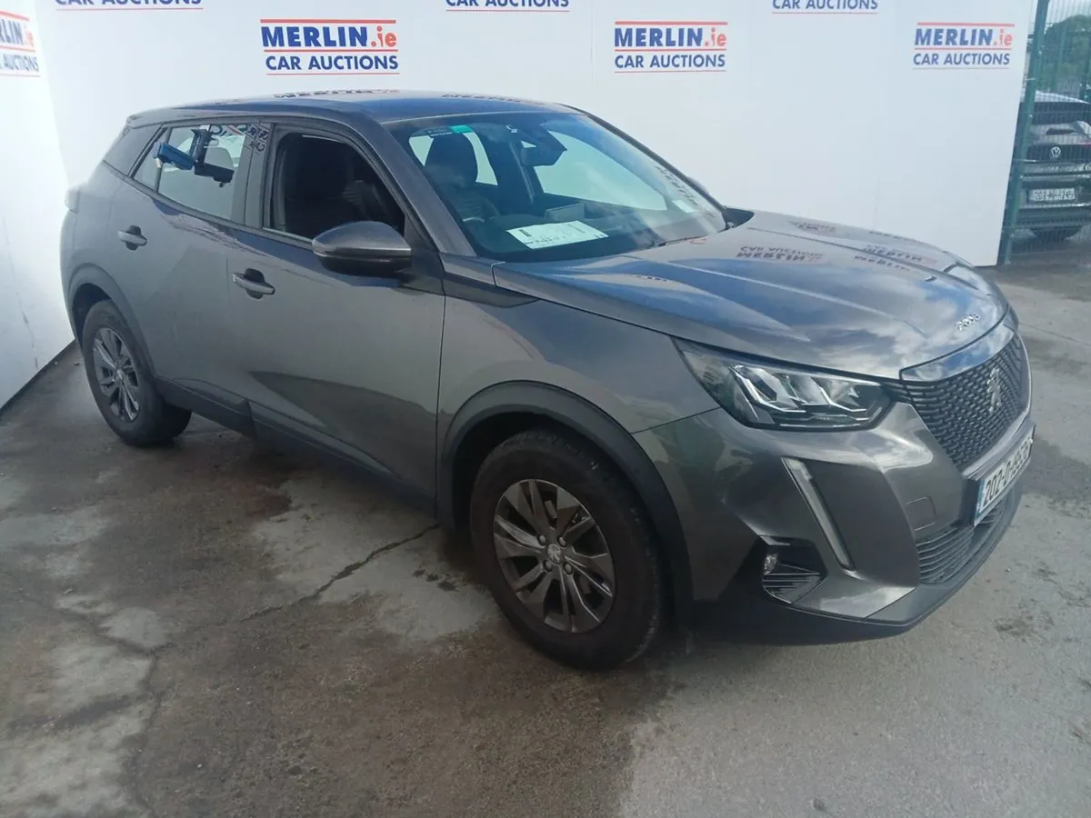 Peugeot 2008 Active 1.2 130 Auto - Image 3