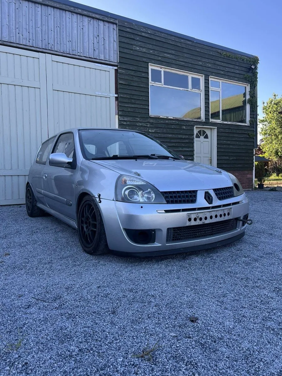 Renault Clio 182 track car - Image 1