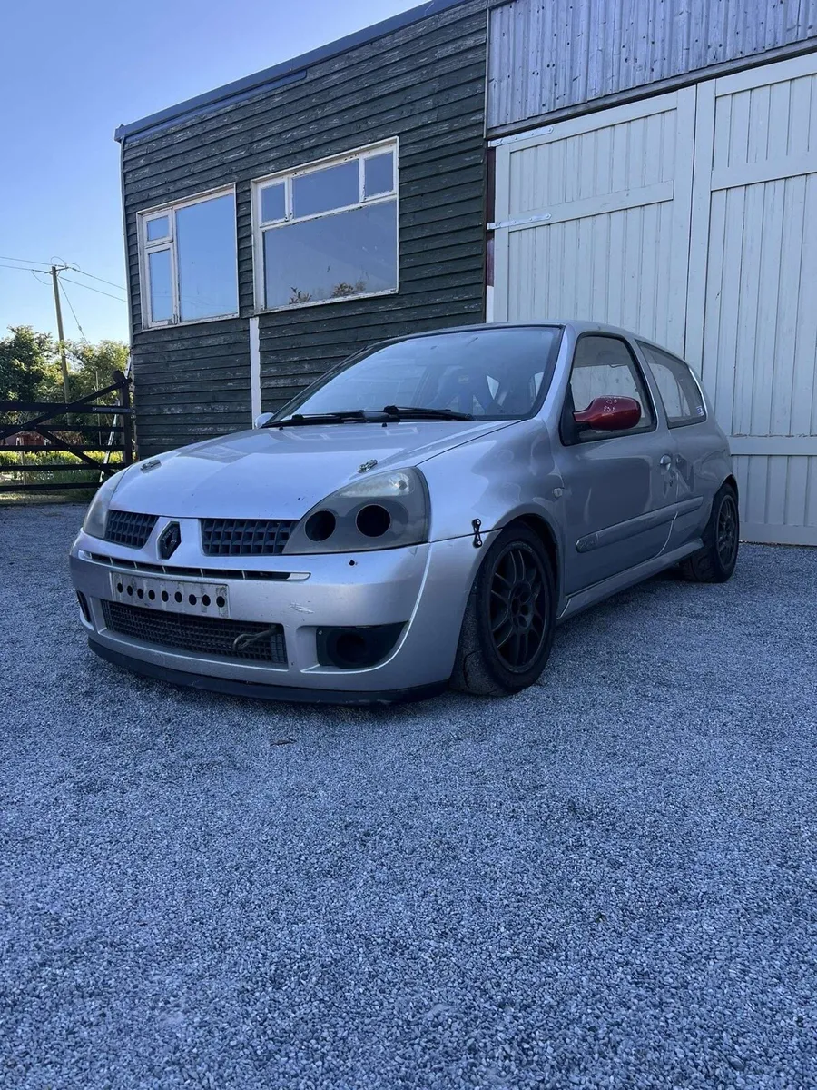 Renault Clio 182 track car - Image 4