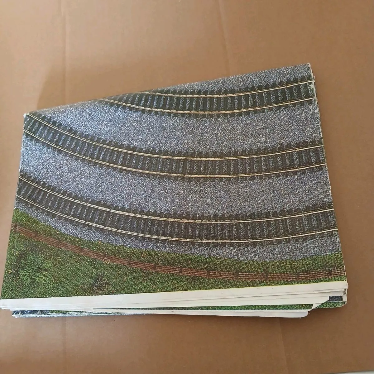 NEW HORNBY  TRACK MAT - Image 2