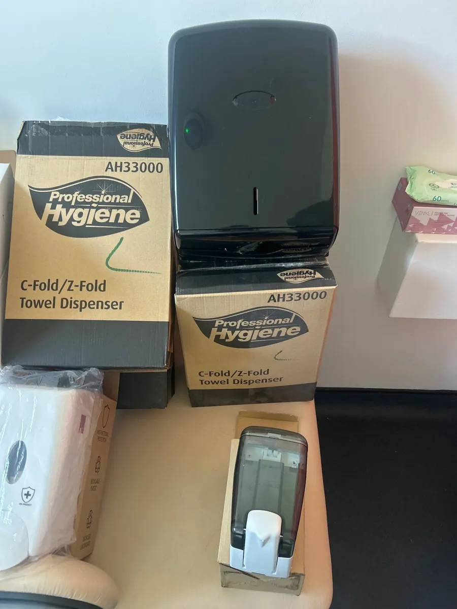 Towel,Soap d & Toilet Roll dispensers - Image 1