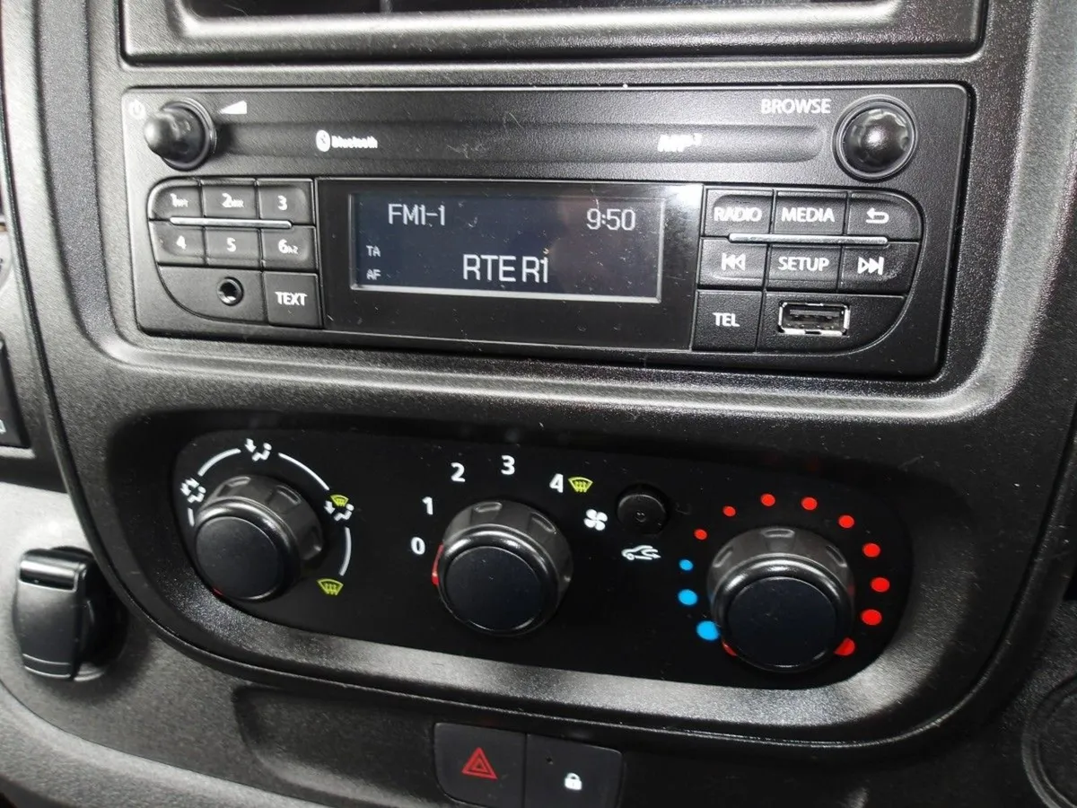 Renault Trafic Trafic Ll29 DCI 120 Business 3 - Image 4