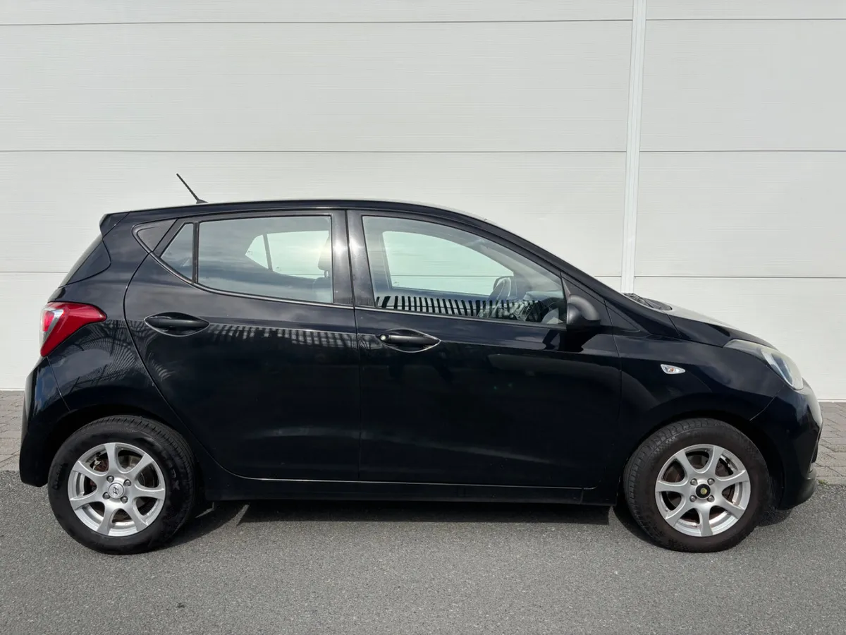 2015 HYUNDAI I-10 CLASSIC 1.0i 5D NCT TAX - Image 4
