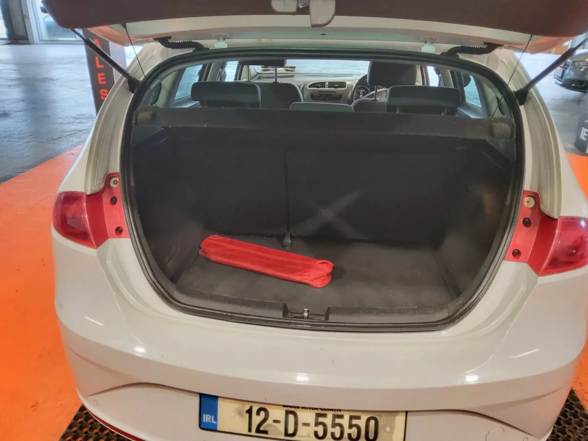 SEAT Leon 1.6 TDI CR Style - Image 4
