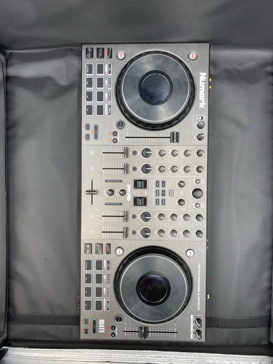 Numark NS4FX 4 Channel DJ Controller - Image 1