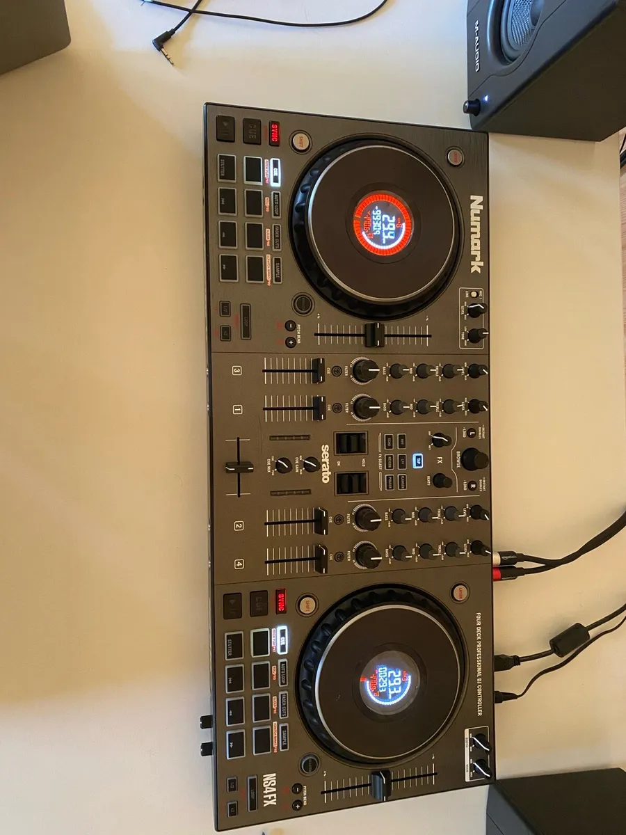 Numark NS4FX 4 Channel DJ Controller - Image 3