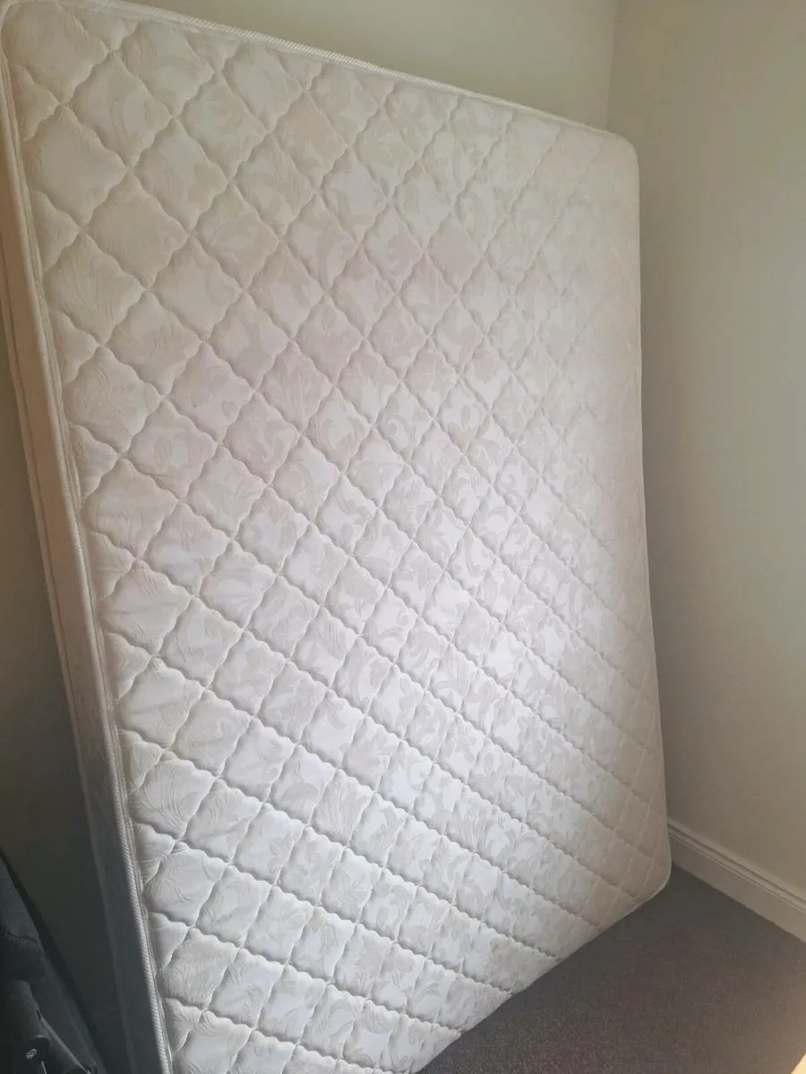 Double bed with mattress - Image 3