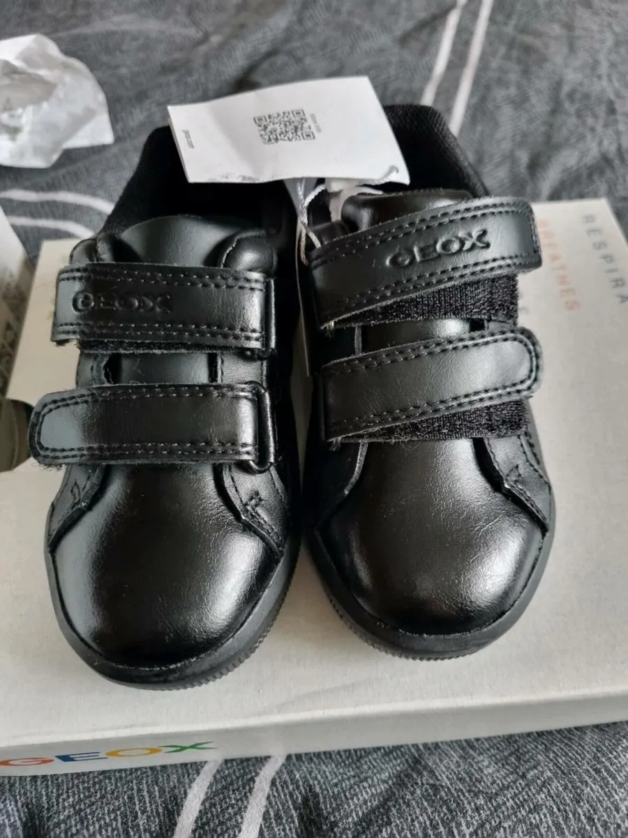 NEW Geox boys shoes 7UK/24EU - Image 1