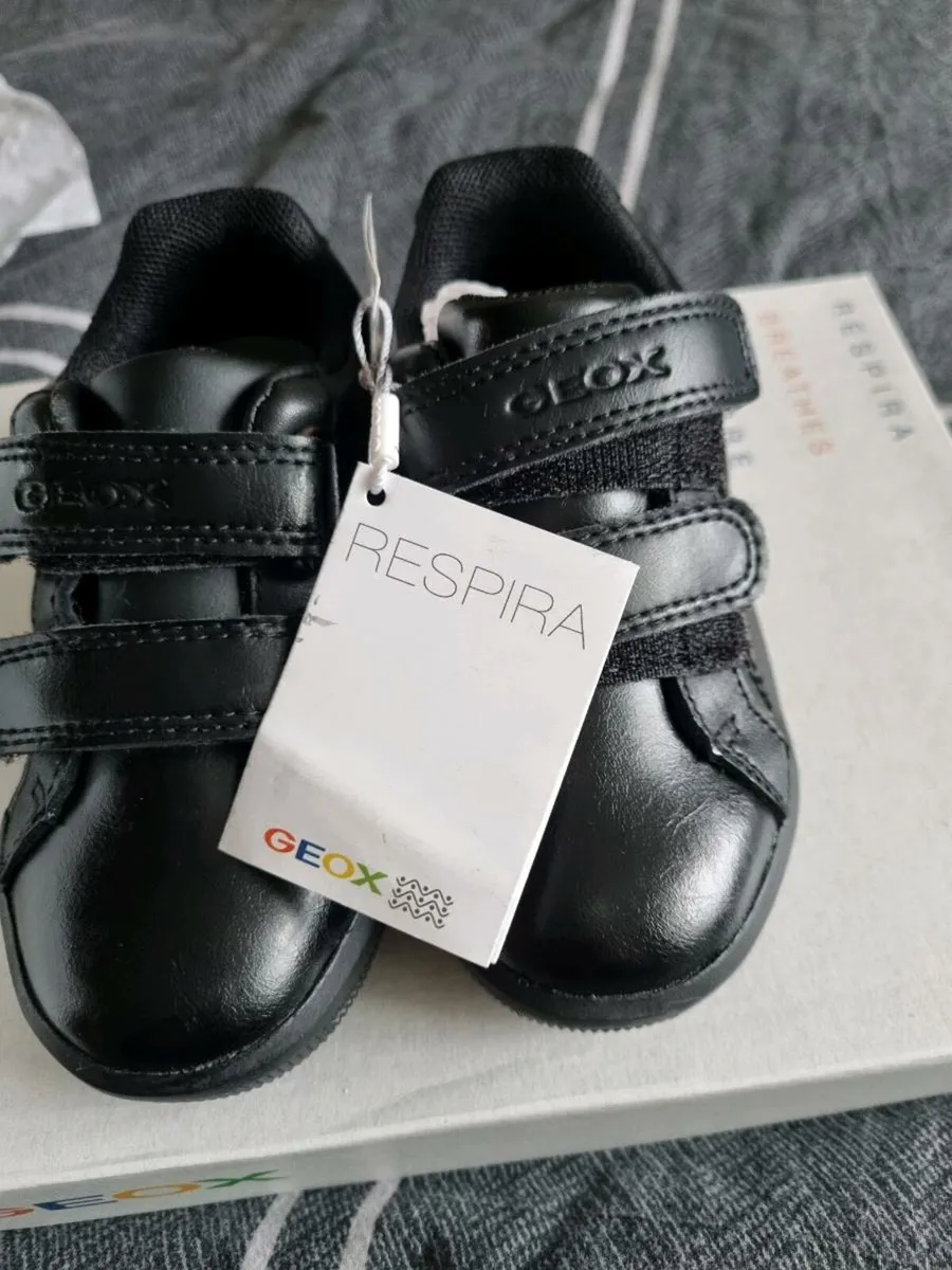 NEW Geox boys shoes 7UK/24EU - Image 2