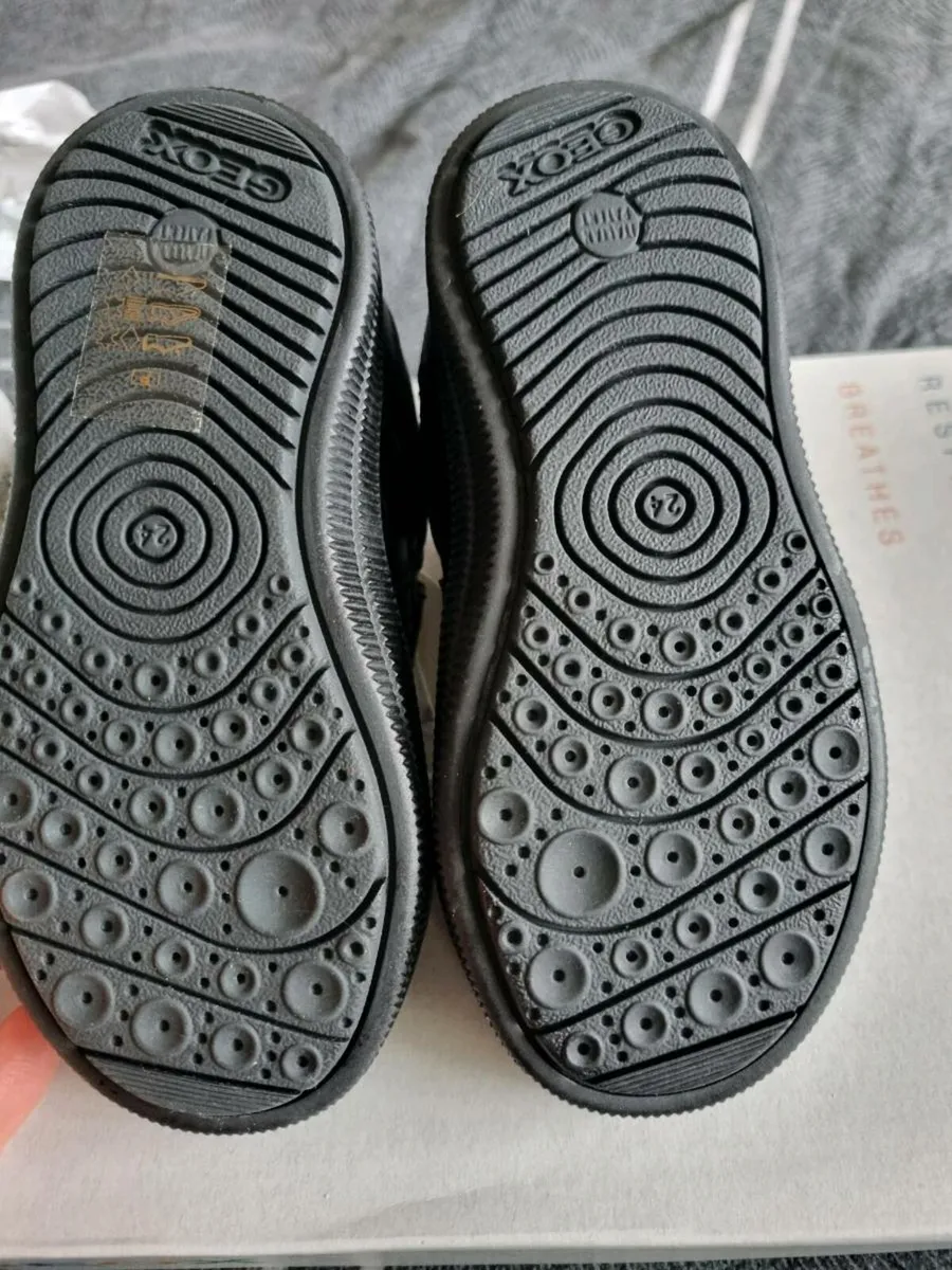 NEW Geox boys shoes 7UK/24EU - Image 3