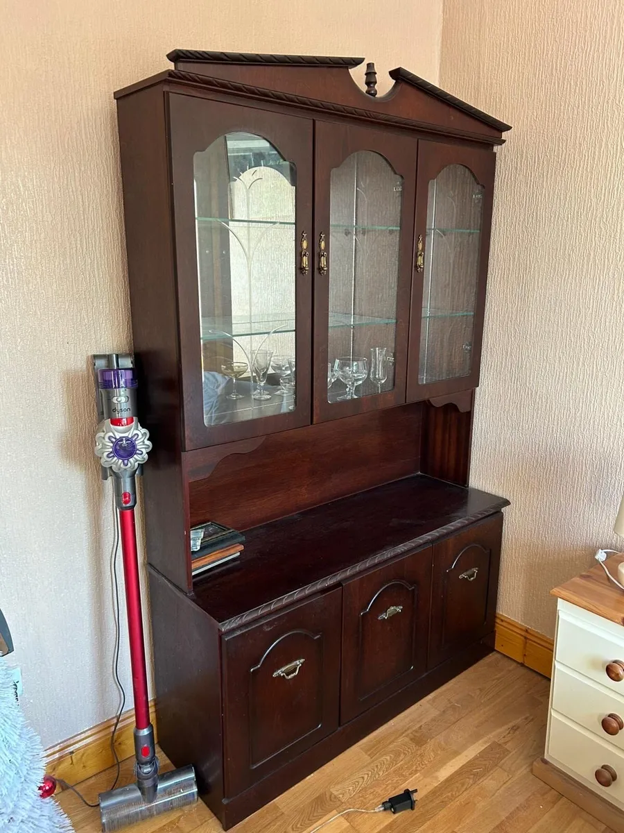 Cabinet - Image 2