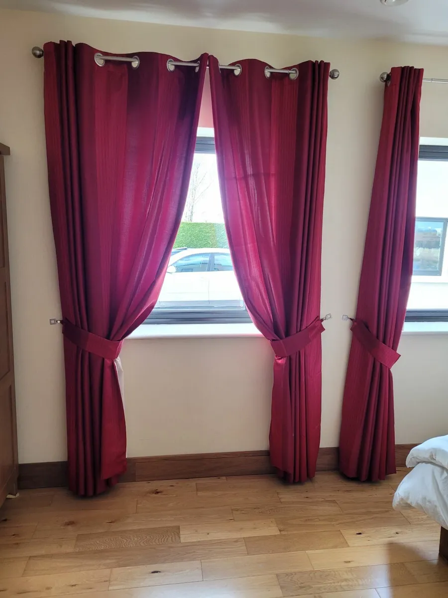 Curtains/Bedroom Bundle - Image 4