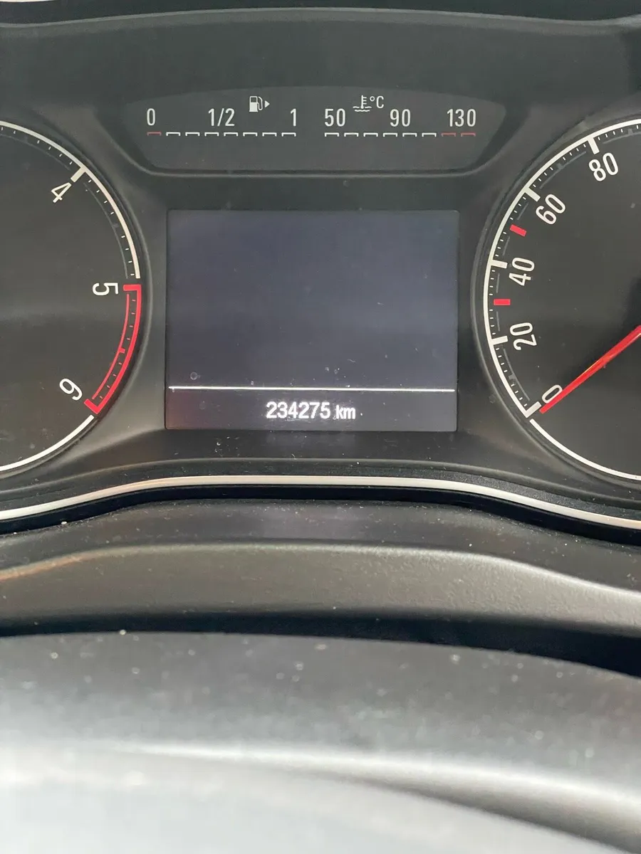 Opel Corsa 2017 - Image 4